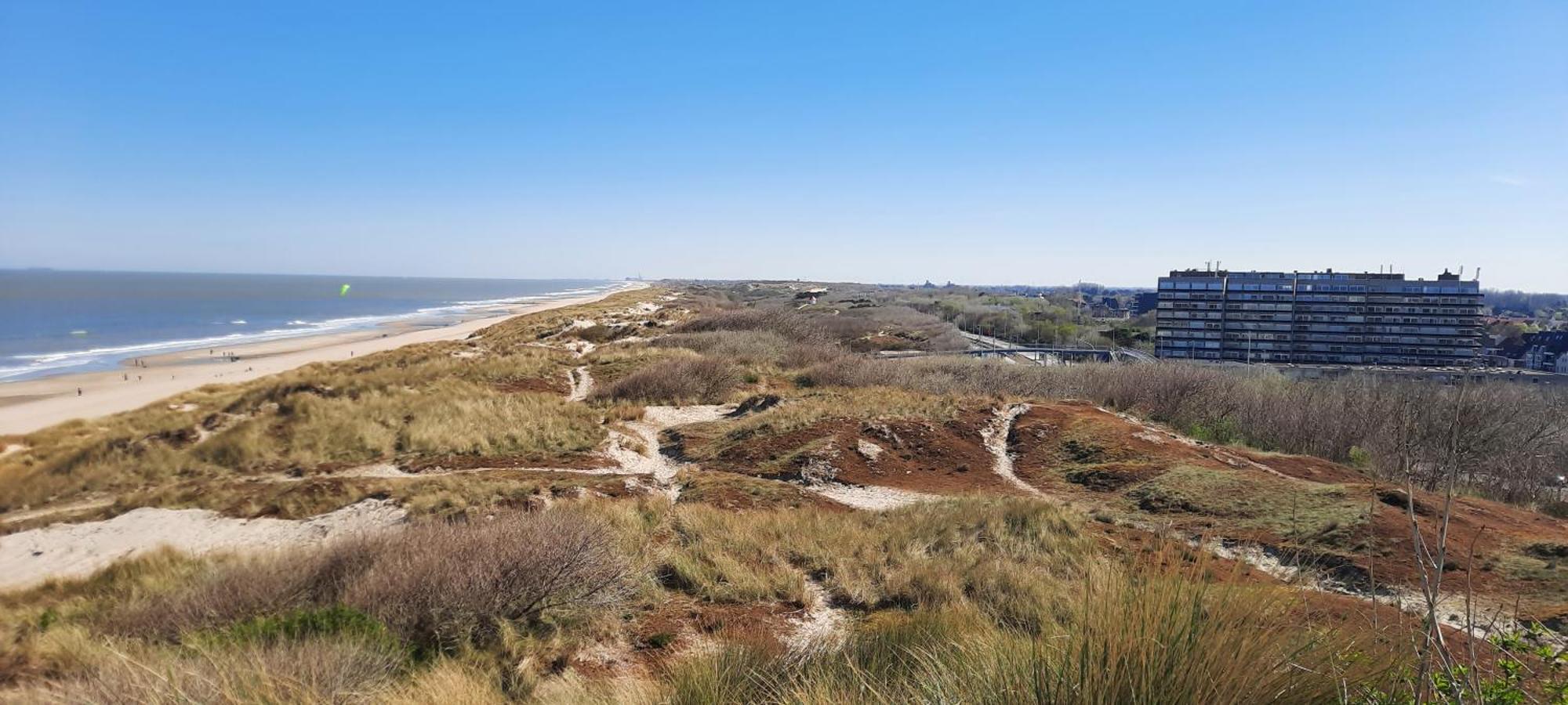Appartement Residentie Astrid Met Private Parking Bredene Dış mekan fotoğraf
